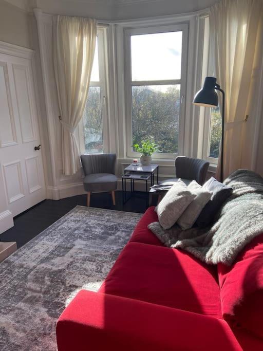 Beautiful Traditional Flat In The Center Of Largs. ภายนอก รูปภาพ