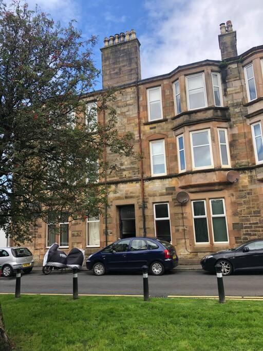 Beautiful Traditional Flat In The Center Of Largs. ภายนอก รูปภาพ
